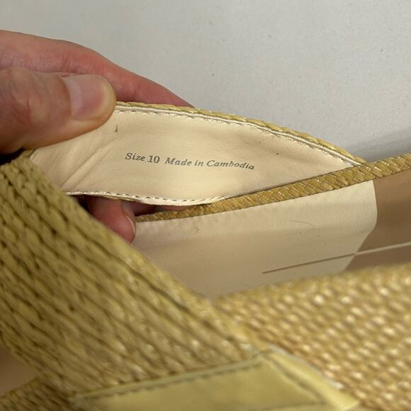 Dolce Vita Women’s Selda Slides in Light Natural - Size 10 - Picture 9 of 10